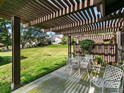 2111 David Dr, Escondido, CA 92026 photo 1