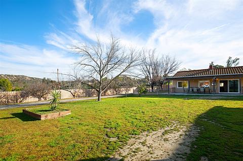 1774 Roble Grande Rd, Alpine, CA 91901 photo 8