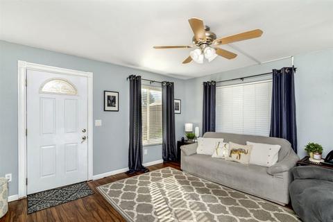 10019 Santana Ranch Ln, Santee, CA 92071 photo 2