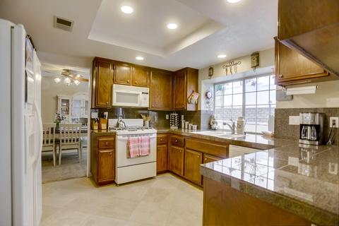 455 Via Cruz, Oceanside, CA 92057 photo 10