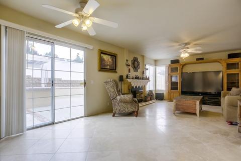 455 Via Cruz, Oceanside, CA 92057 photo 6