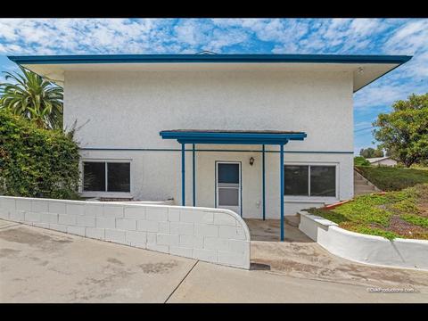 1016 Torole Cl, Vista, CA 92084 photo 2