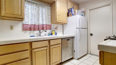 9733 Lutheran Ct, Santee, CA 92071 photo 6