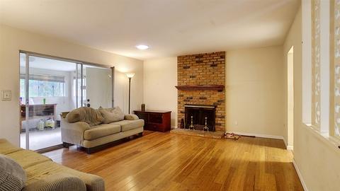 9733 Lutheran Ct, Santee, CA 92071 photo 2