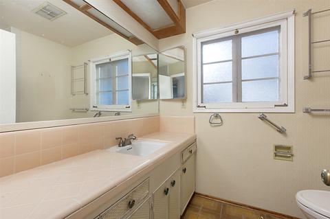 1006 Newkirk Dr, La Jolla, CA 92037 photo 17