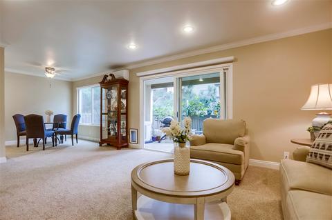 8528 Via Mallorca #D, La Jolla, CA 92037 photo 2