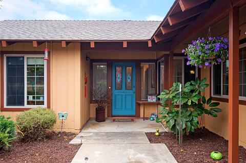635 Golden Rd, Fallbrook, CA 92028 photo 4
