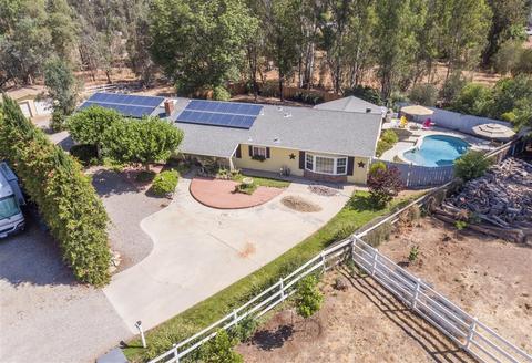 944 5th St, Ramona, CA 92065 photo 3