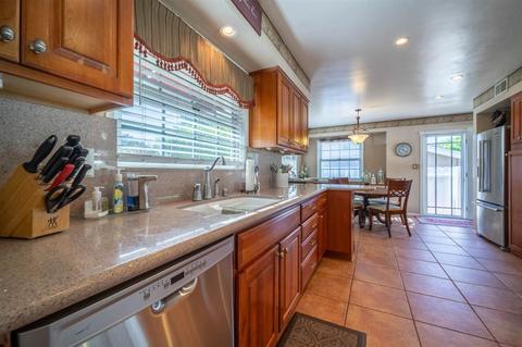 5665 Severin Dr, La Mesa, CA 91942 photo 2