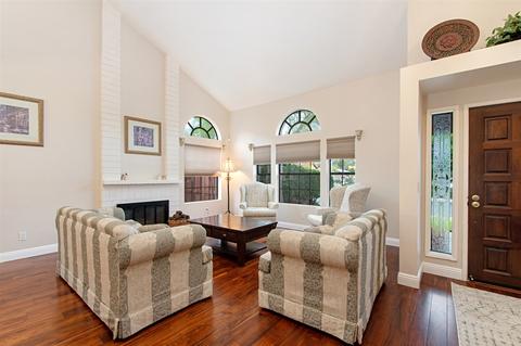 12750 Triumph Dr, Poway, CA 92064 photo 3