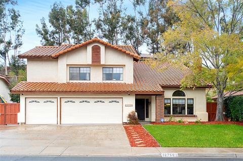 12750 Triumph Dr, Poway, CA 92064 photo 2