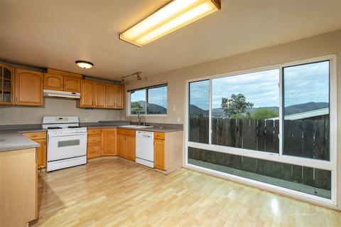 8518 Kreiner Way, Santee, CA 92071 photo 6