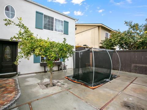 848 Raintree Pl, Vista, CA 92084 photo 3