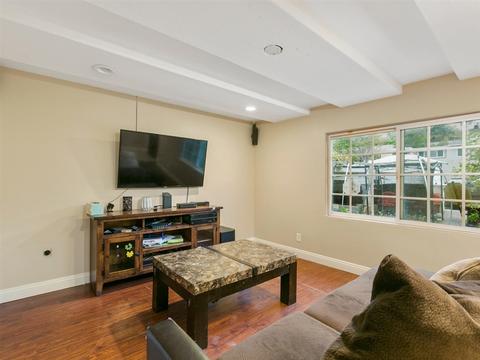 848 Raintree Pl, Vista, CA 92084 photo 5