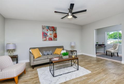 1354 Bluegrass Rd, Vista, CA 92083 photo 3