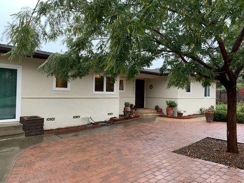 821 Valley Crest Dr, Vista, CA 92084 photo 1