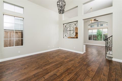 7738 Corte Marin, Carlsbad, CA 92009 photo 4
