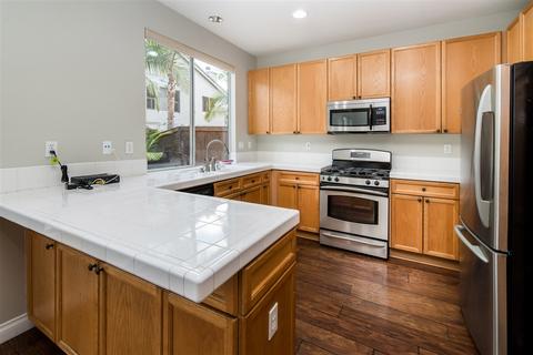 7738 Corte Marin, Carlsbad, CA 92009 photo 9