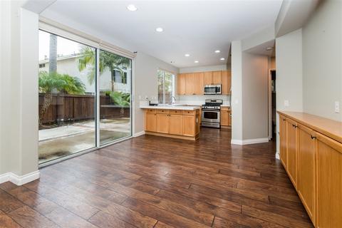 7738 Corte Marin, Carlsbad, CA 92009 photo 8