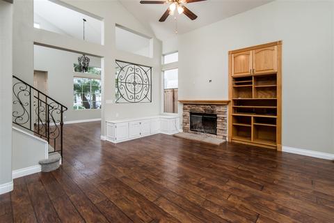 7738 Corte Marin, Carlsbad, CA 92009 photo 2