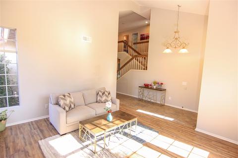1569 Jonathon St, Vista, CA 92083 photo 3