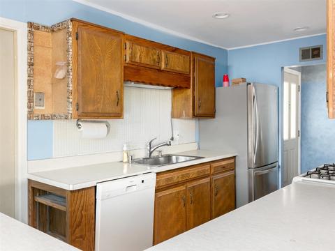 595 Douglas St, Chula Vista, CA 91910 photo 4