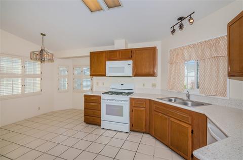 3474 Amber Ln, Oceanside, CA 92056 photo 8