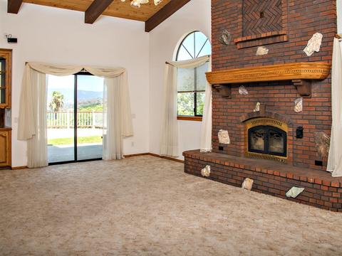 624 Hillcrest Ln, Fallbrook, CA 92028 photo 13
