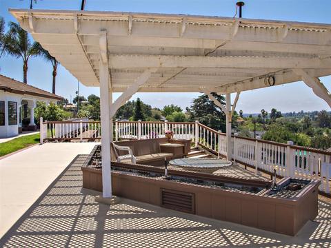 624 Hillcrest Ln, Fallbrook, CA 92028 photo 23