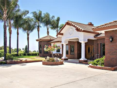 624 Hillcrest Ln, Fallbrook, CA 92028 photo 1