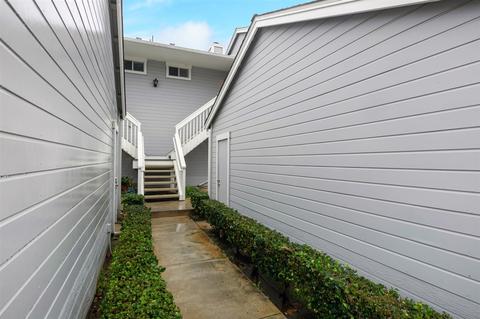 158 Mangano Cir, Encinitas, CA 92024 photo 3