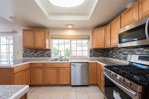 1056 N Ash St, Escondido, CA 92027 photo 9