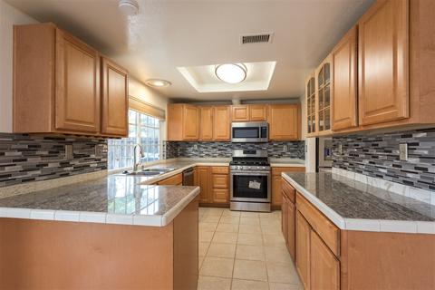 1056 N Ash St, Escondido, CA 92027 photo 10