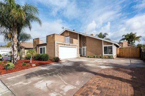 1056 N Ash St, Escondido, CA 92027 photo 1