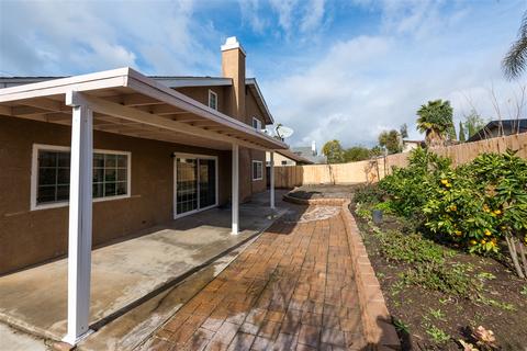1056 N Ash St, Escondido, CA 92027 photo 4