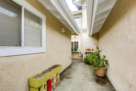 8753 Vista Del Oro Way, Spring Valley, CA 91977 photo 4