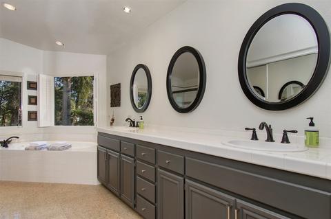 6767 Alamo Ct, La Mesa, CA 91942 photo 17