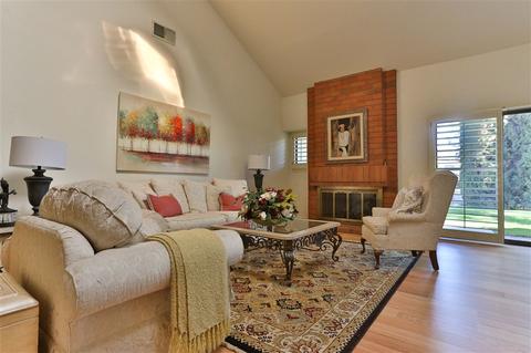 13810 Del Poniente Rd, Poway, CA 92064 photo 2