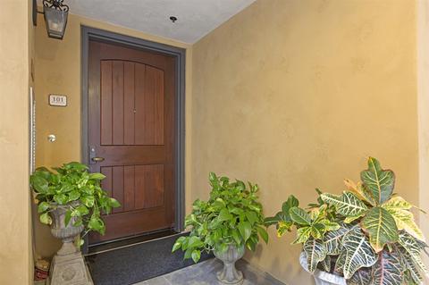 1010 Genter St #101, La Jolla, CA 92037 photo 2