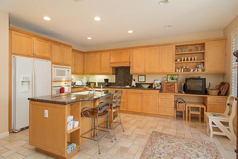 7403 Neptune Dr, Carlsbad, CA 92011 photo 2