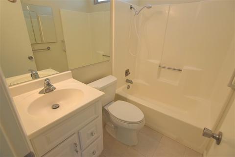 4544 Royal Oak Dr, Oceanside, CA 92056 photo 4