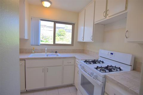 4544 Royal Oak Dr, Oceanside, CA 92056 photo 9