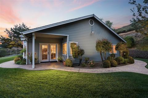 24924 Agrarian Rd, Ramona, CA 92065 photo 2