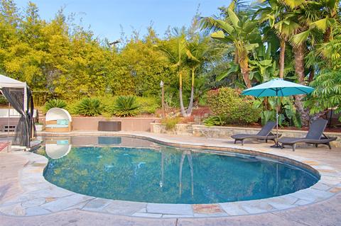 1087 Beverly Dr, Vista, CA 92084 photo 2