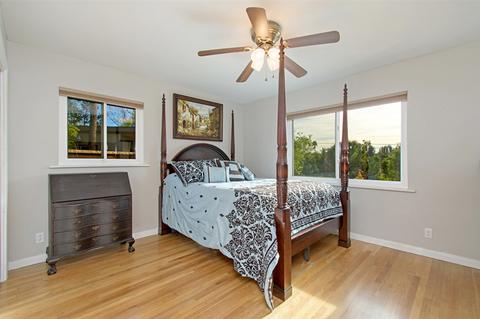 1087 Beverly Dr, Vista, CA 92084 photo 18