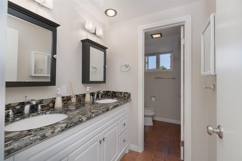 2875 Sugarman Way, La Jolla, CA 92037 photo 23