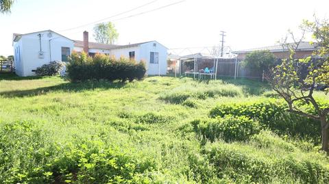 151 E St, Chula Vista, CA 91910 photo 4