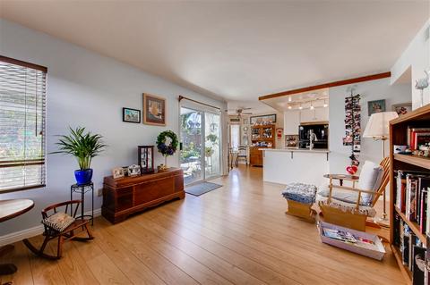 898 Pinewood Dr, Oceanside, CA 92057 photo 14