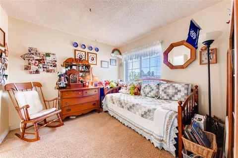 898 Pinewood Dr, Oceanside, CA 92057 photo 18