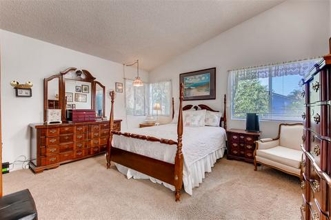 898 Pinewood Dr, Oceanside, CA 92057 photo 16